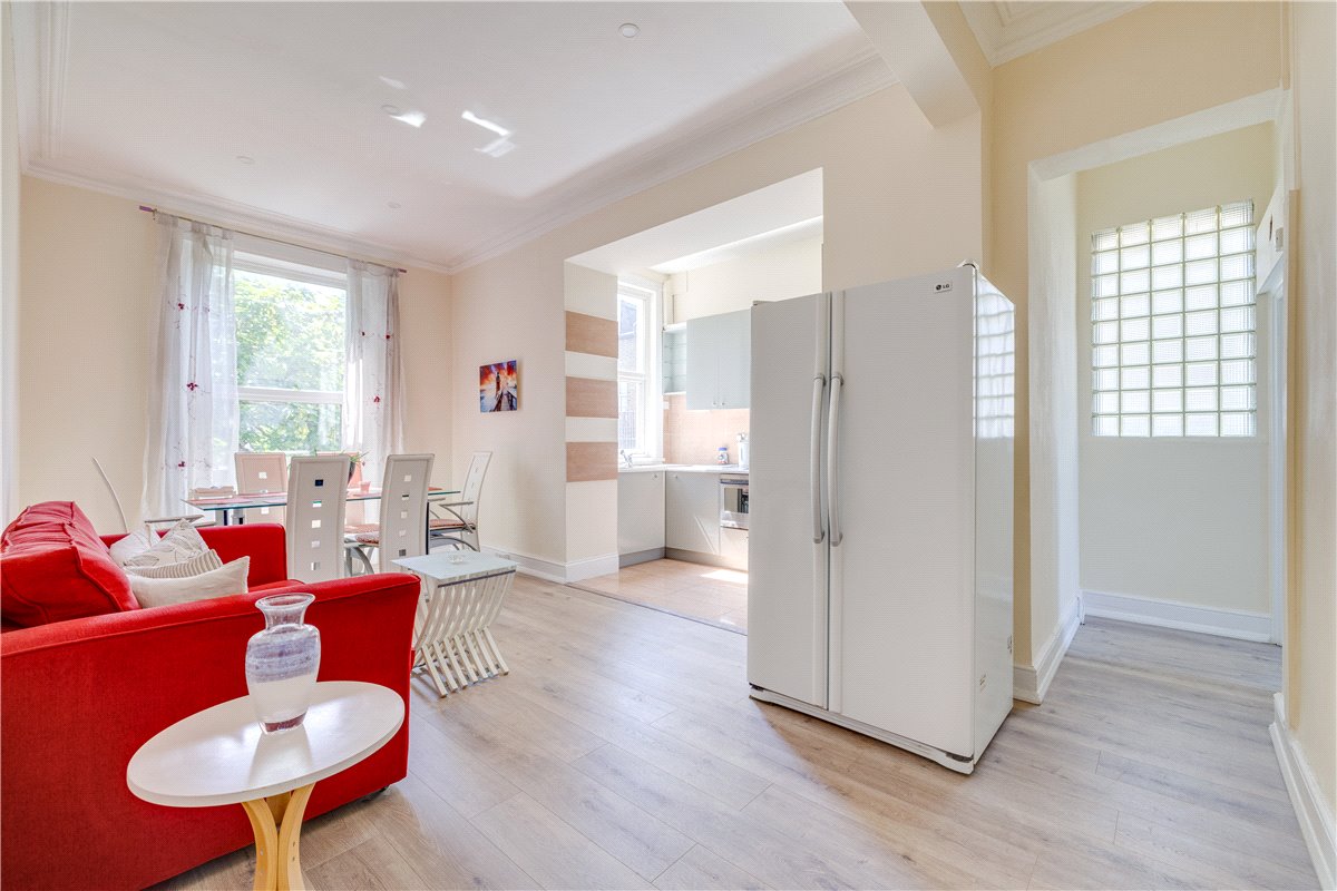 2 bedroom Flat, Holland Road, West Kensington, W14 - Available