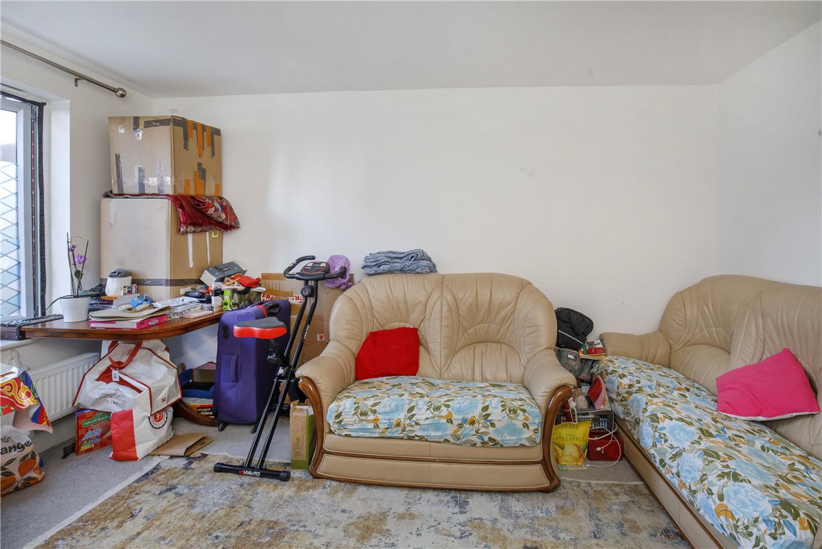 3 bedroom House, Howden Avenue, Waverley, S60 - , Image 5