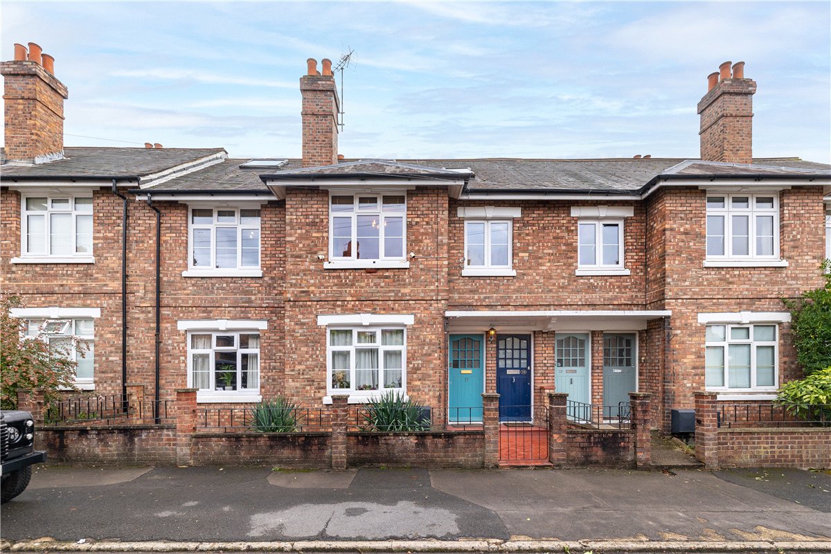 4 bedroom Maisonette, Strickland Row, Earlsfield, SW18 - Available