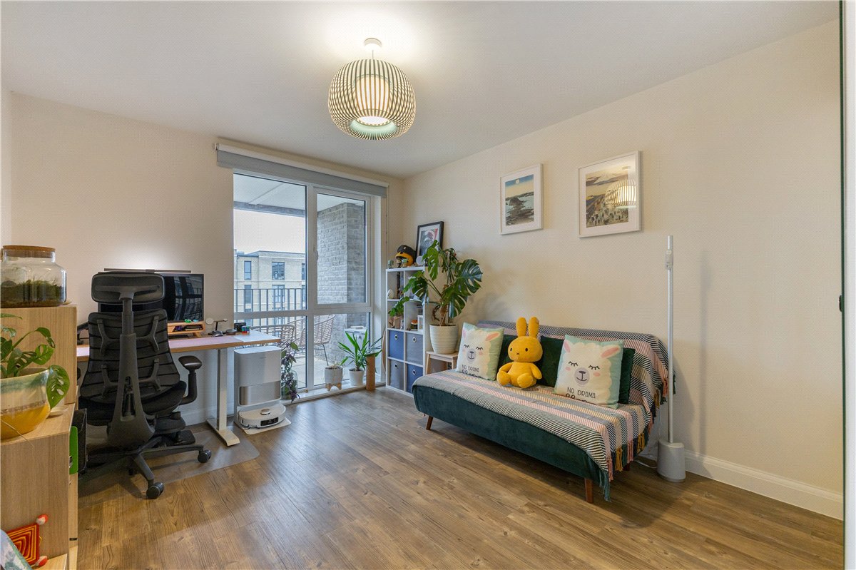 2 bedroom Flat, Osprey Drive, Trumpington, CB2 - Available, Image 6