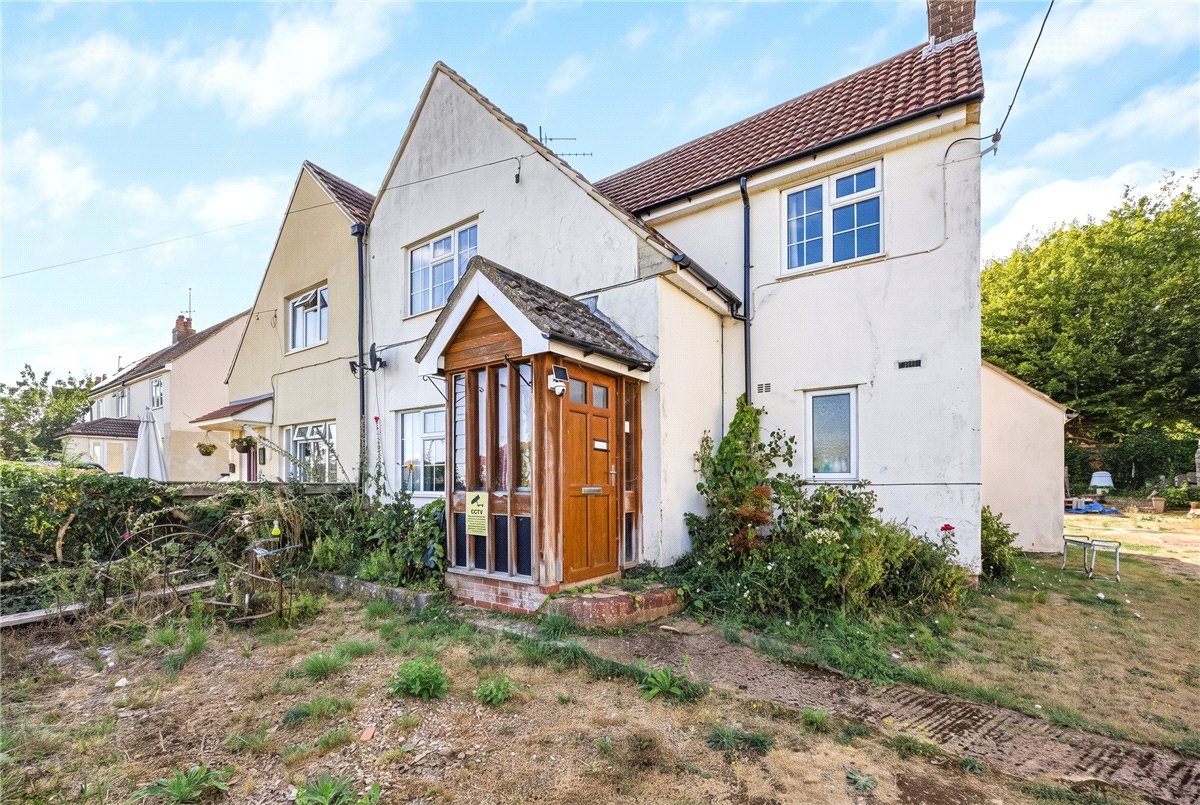 3 bedroom House, Church Street, Great Bedwyn, SN8 - Available, Image 18