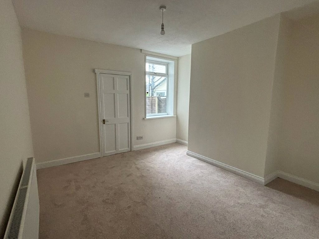 2 bedroom House, Chesterfield Road, Shuttlewood, S44 - Available, Image 3