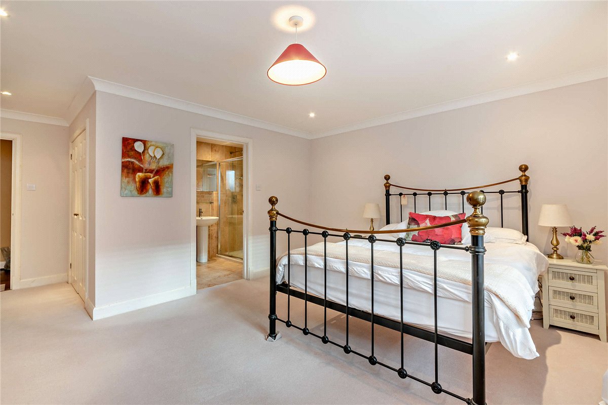 4 bedroom House, Hambridge Lane, Newbury, RG14 - Sold STC, Image 11