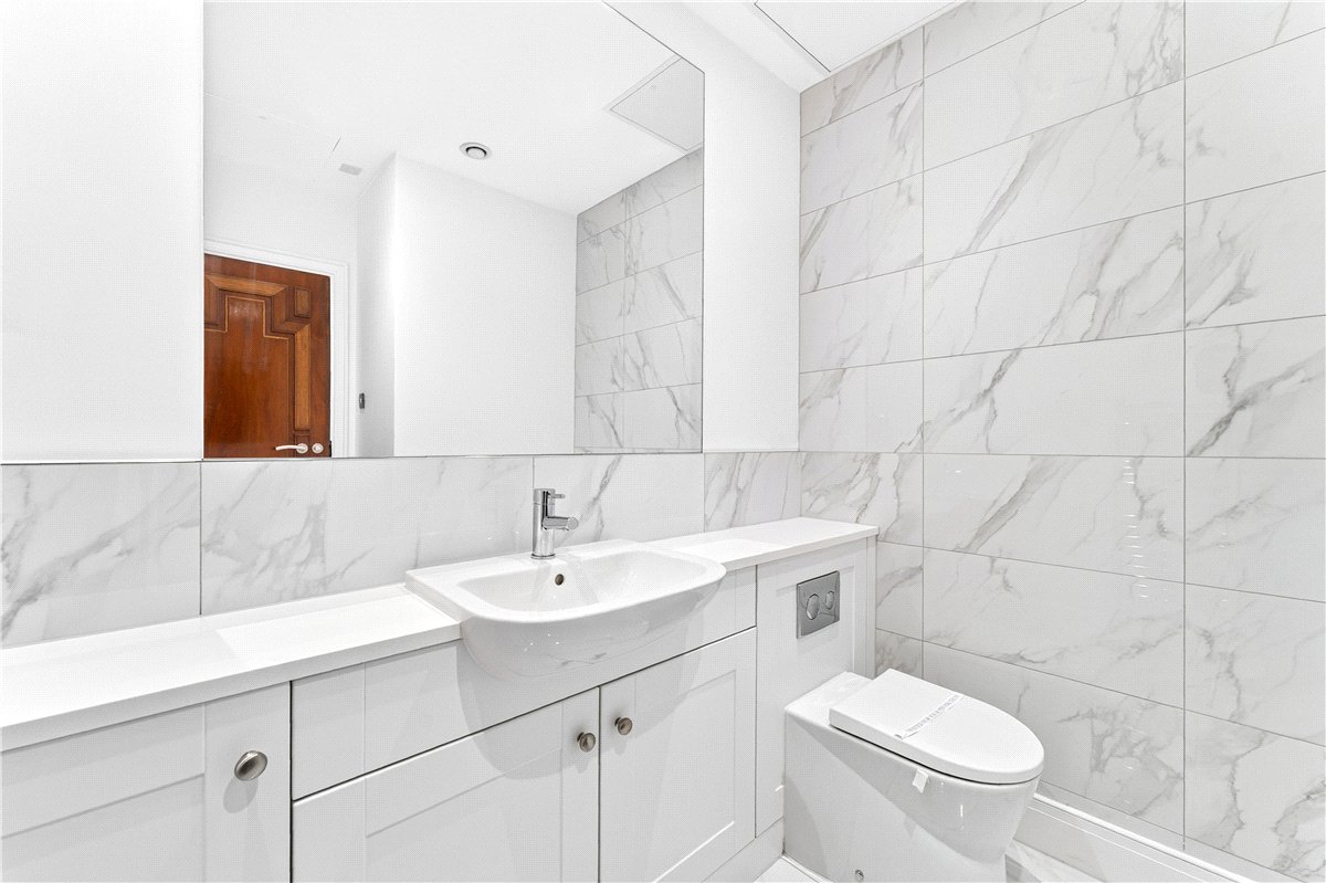 3 bedroom Flat, Gloucester Square, Paddington, W2 - Available, Image 22