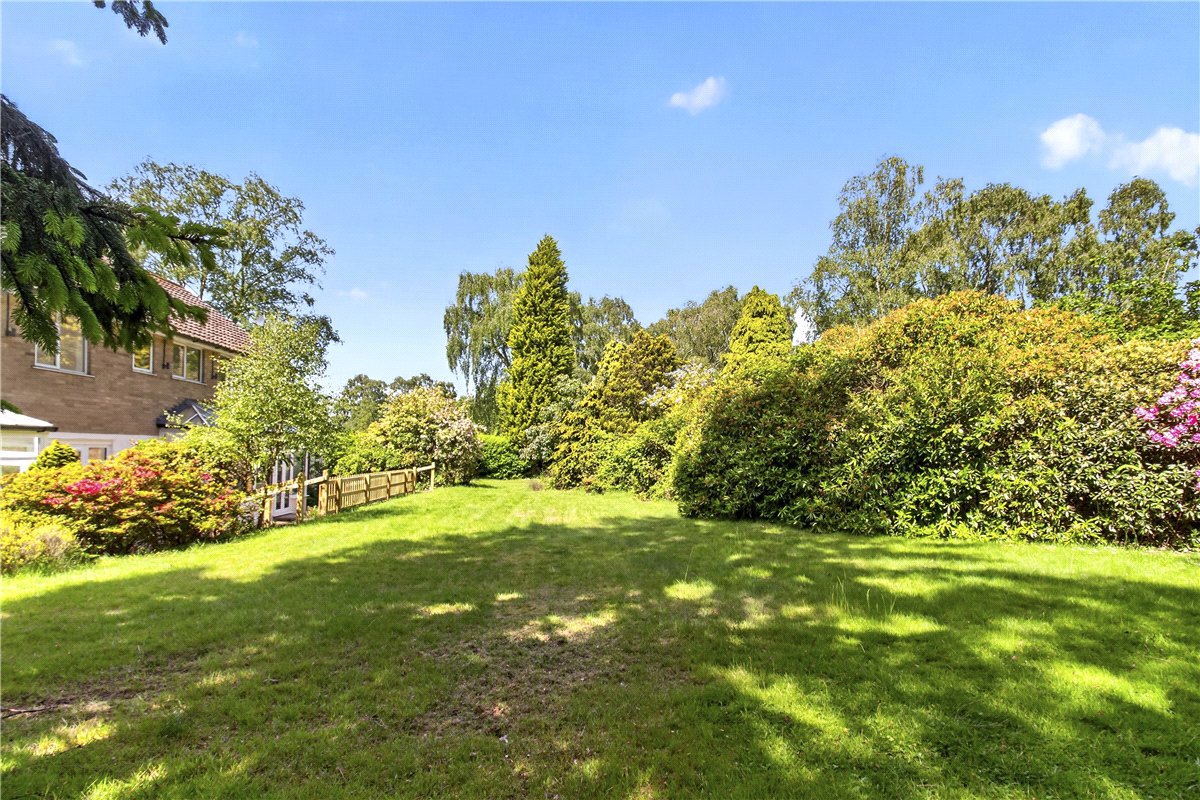 4 bedroom House, Whitmore Heath, Newcastle, ST5 - Available, Image 13