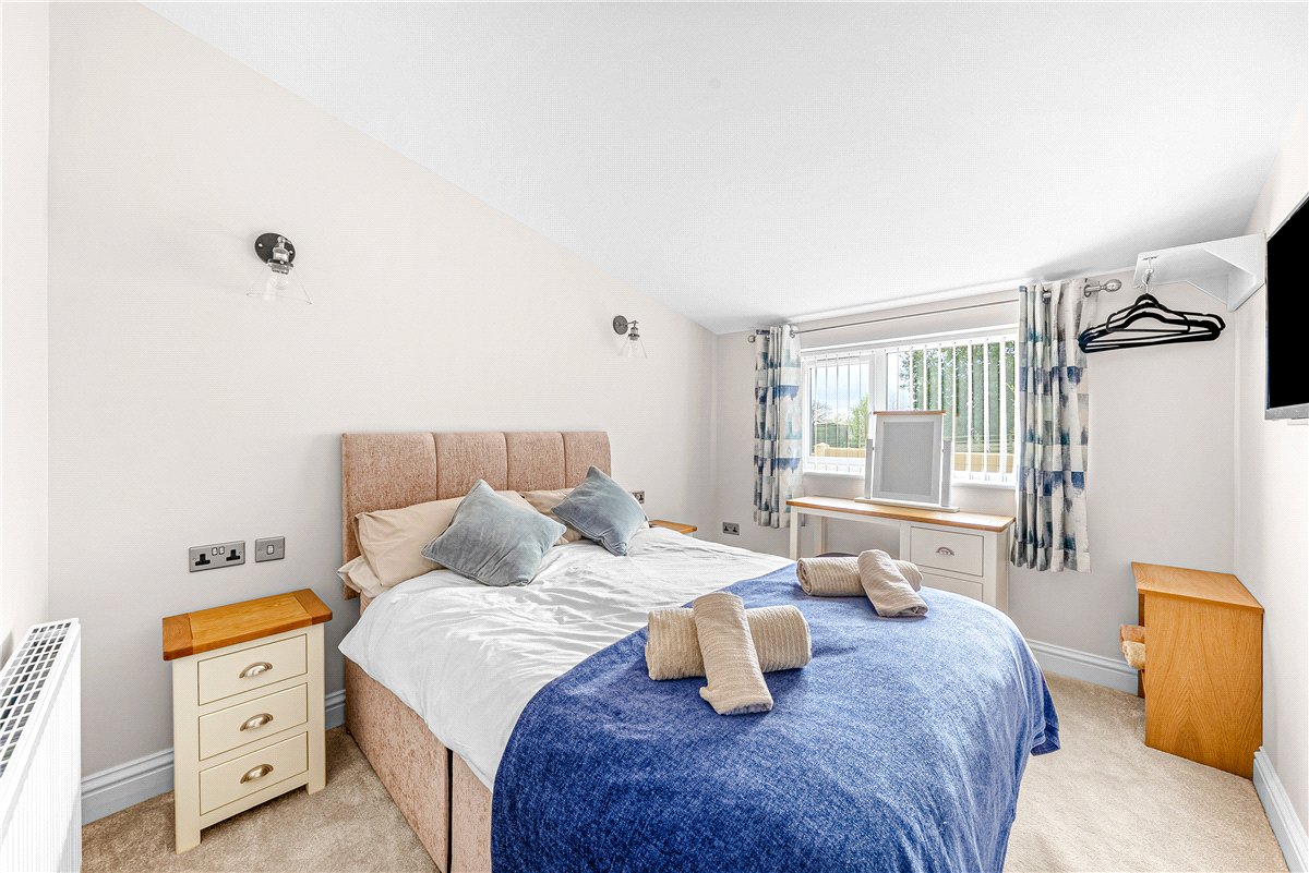 18 bedroom House, Wold Road, Nafferton, YO25 - Available, Image 54