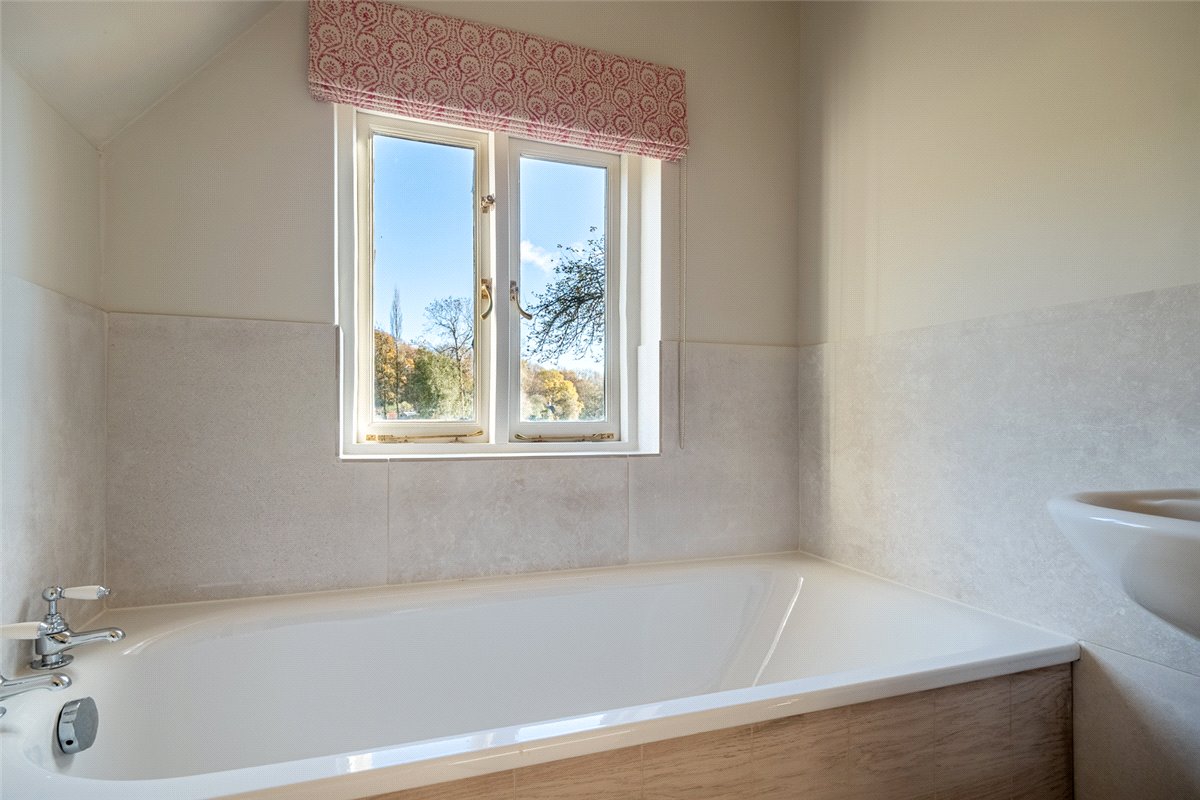 5 bedroom House, Weavers Lane, Inkpen, RG17 - , Image 11