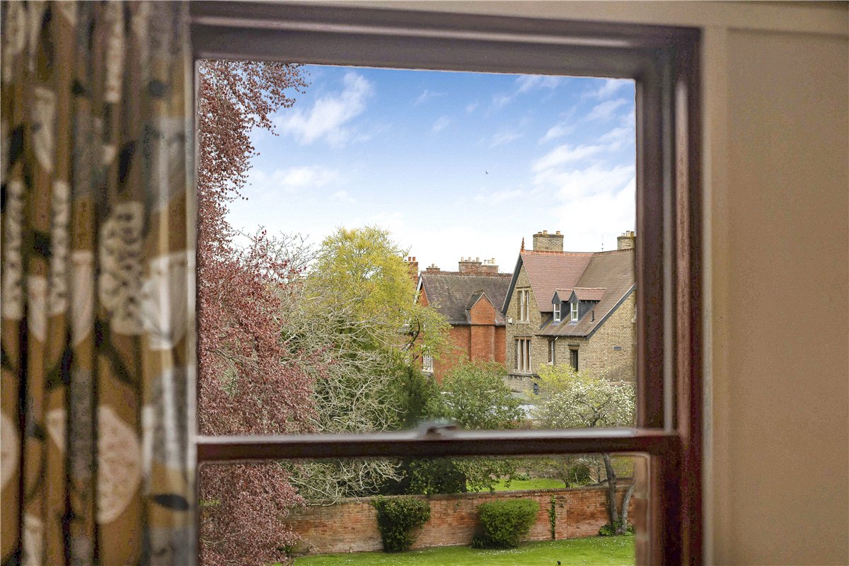 2 bedroom Flat, Hartley Court, Woodstock Road, OX2 - Let Agreed, Image 5