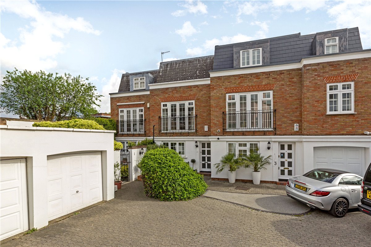 3 bedroom House, Swan Place, Barnes High Street, SW13 - , Image 12