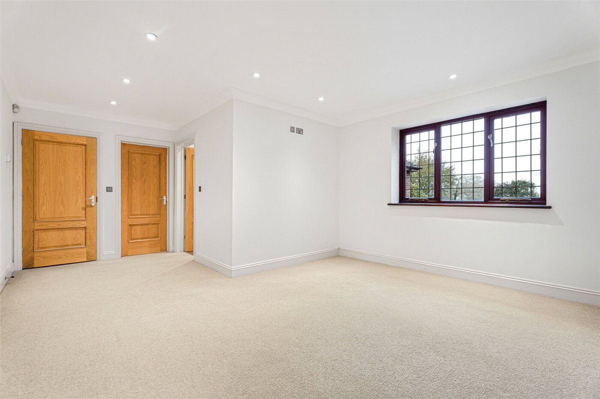 4 bedroom Residential, Nash Lee Lane, Wendover, HP22 - Available, Image 15