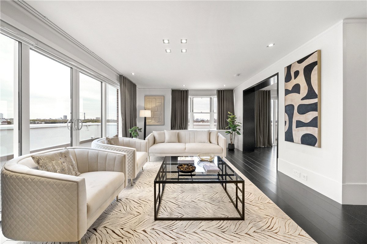 4 bedroom Maisonette, Kingston House South, Ennismore Gardens, SW7 - Under Offer