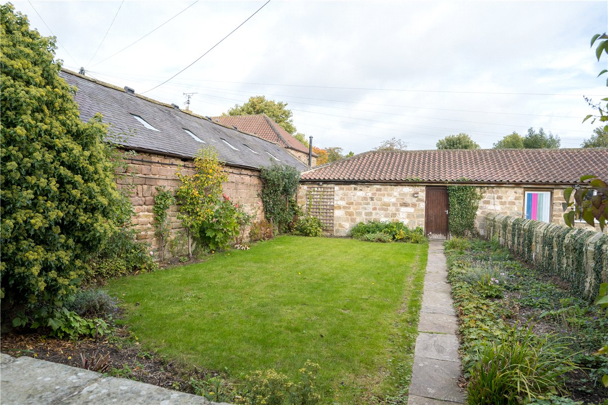 8 bedroom House, Main Street, Ripley, HG3 - Available, Image 1