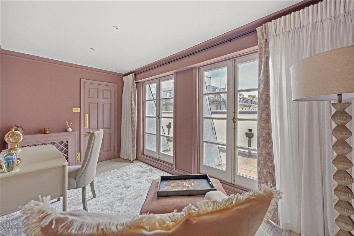 6 bedroom House, Ennismore Gardens, Knightsbridge, SW7 - Available, Image 5