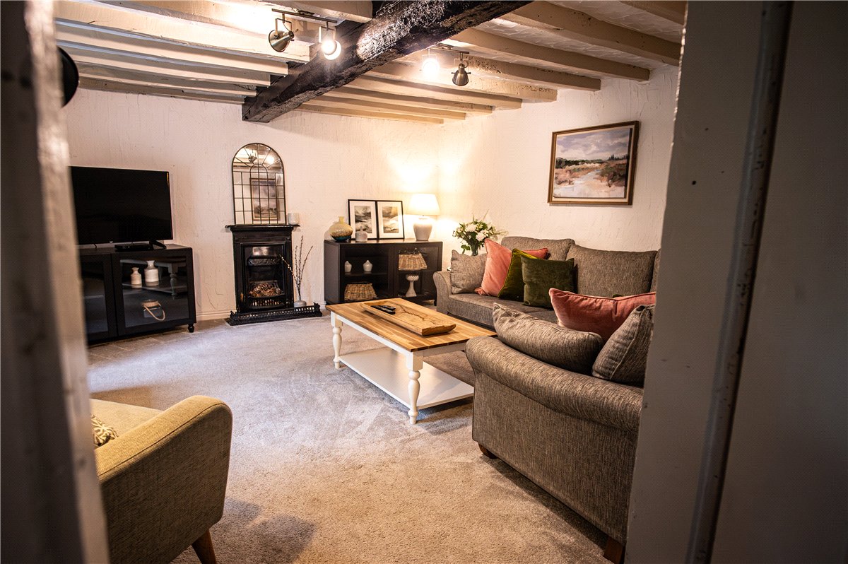 3 bedroom Cottage, Abbey Road, Llangollen, LL20 - Available, Image 6
