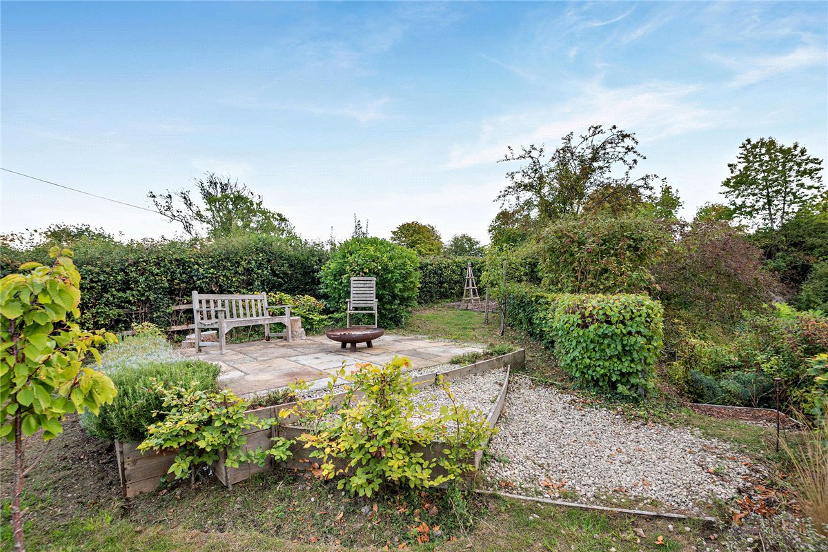 3 bedroom House, Ecchinswell, Newbury, RG20 - Available, Image 19