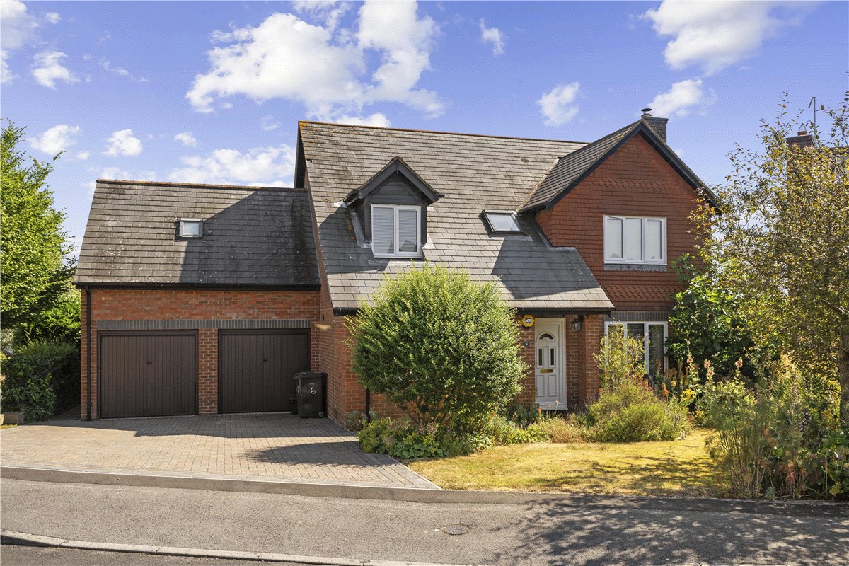 5 bedroom House, Edwards Meadow, Marlborough, SN8 - Available