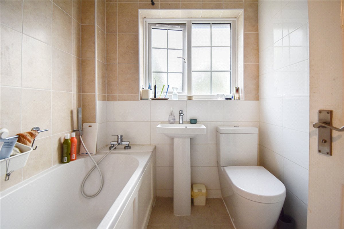 4 bedroom House, Cavesson Court, Cambridge, CB4 - Available, Image 10