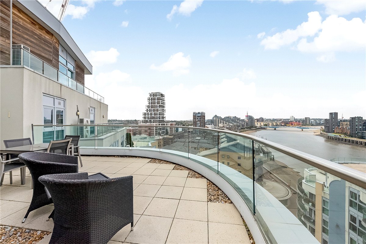 2 bedroom Flat, Orbis Wharf - Battersea Riverside, Bridges Court Road, SW11 - Available