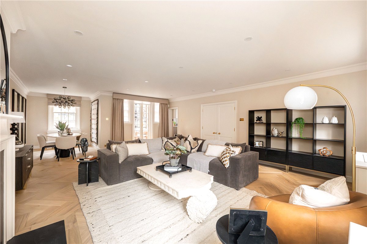 3 bedroom House, Woods Mews, Mayfair, W1K - Available, Image 20