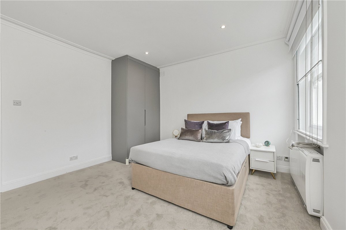 3 bedroom Flat, Upper Wimpole Street, Marylebone, W1G - Available, Image 14