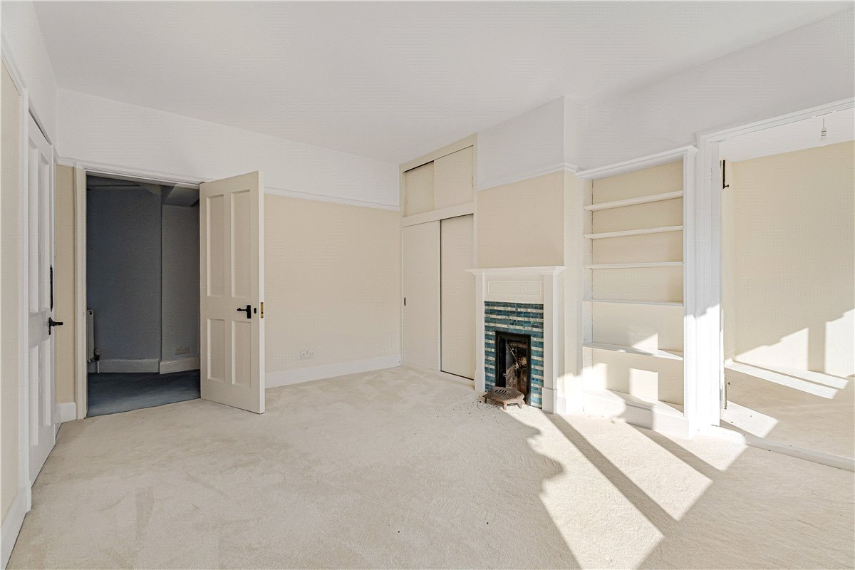10 bedroom House, Frith Hill, South Heath, HP16 - Available, Image 17