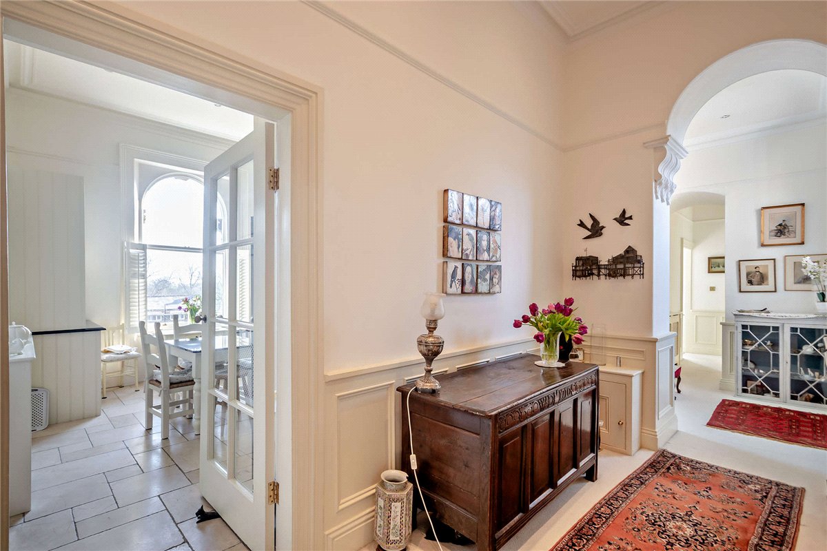 2 bedroom Flat, Otley Road, Harrogate, HG2 - Available, Image 6