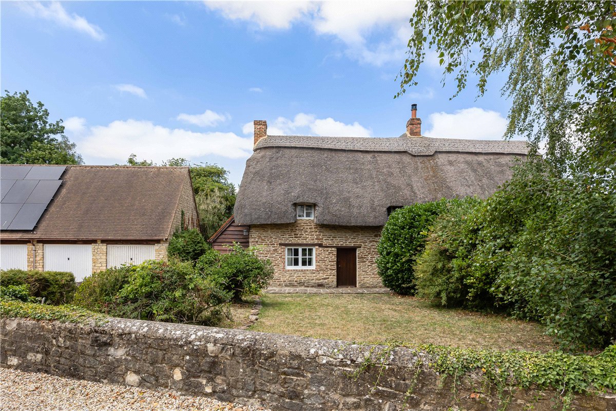 2 bedroom Cottage, Church Road, Hinton Waldrist, SN7 - Available, Image 1