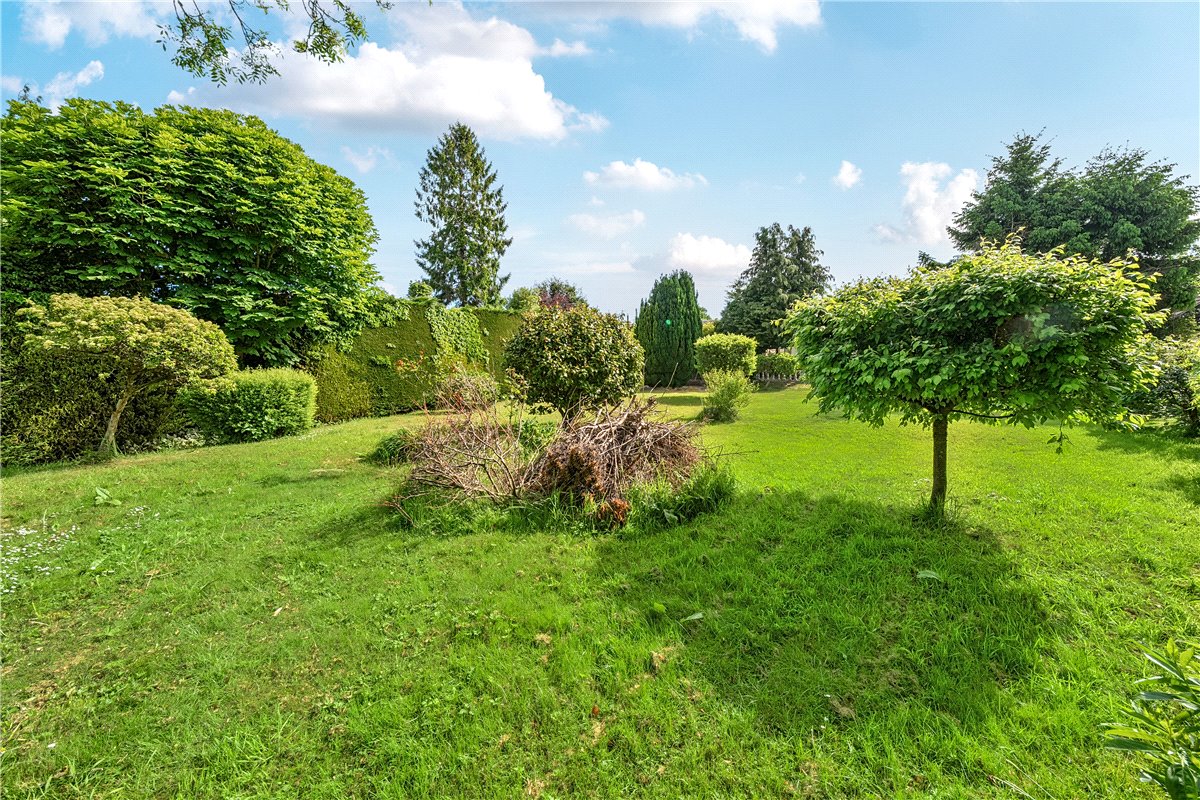 4 bedroom Bungalow, High Street, Burbage, SN83AR - Sold, Image 7