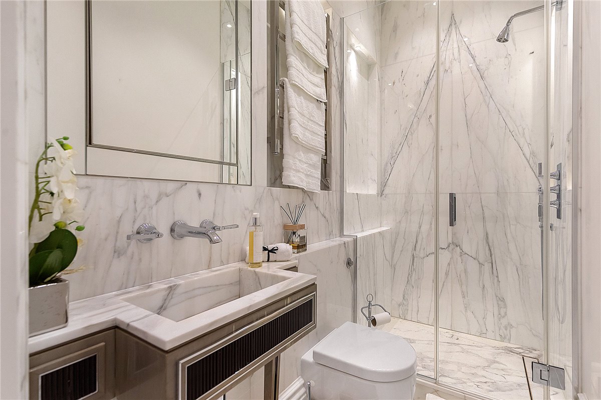 2 bedroom Flat, Ennismore Gardens, Knightsbridge, SW7 - Available, Image 14