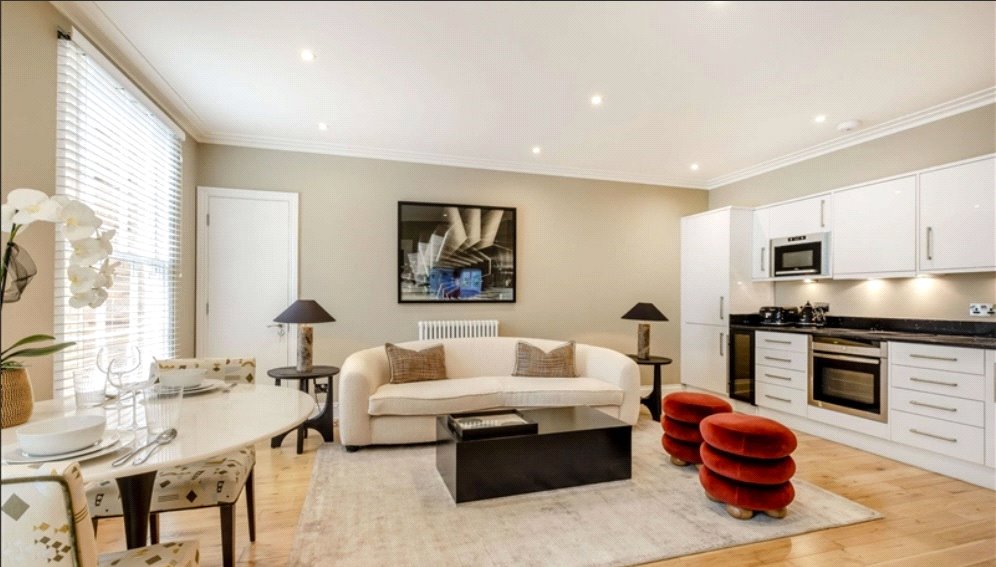 1 bedroom Flat, Grosvenor Hill, Mayfair, W1K - Available
