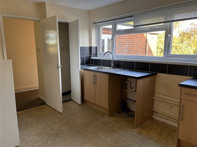 1540 Sq Ft, 57 Stoney Lane, Winchester, SO22 - Available, Image 6
