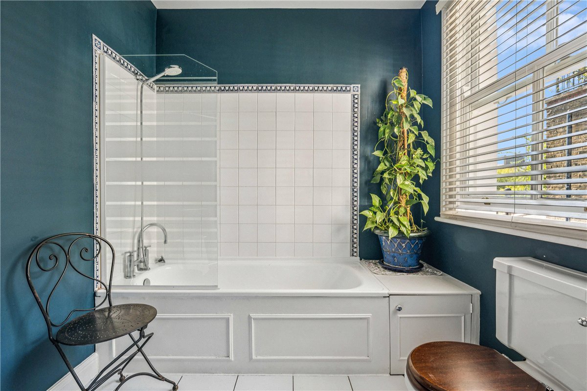 3 bedroom Flat, Queensmill Road, London, SW6 - Available, Image 5
