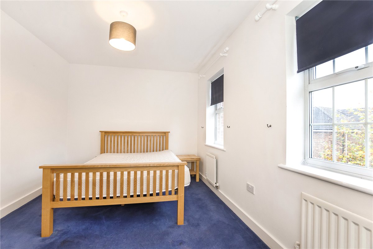 3 bedroom House, Waterside Gardens, York, YO31 - , Image 1