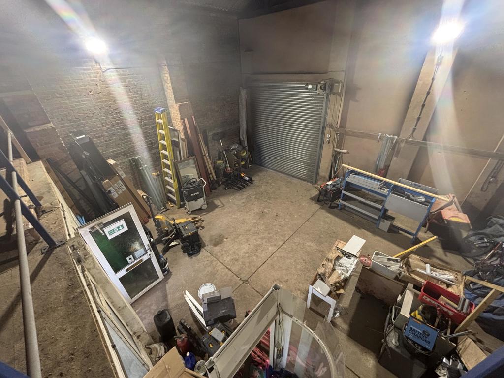 914 Sq Ft, Culmhead, Taunton, TA3 - Available, Image 7