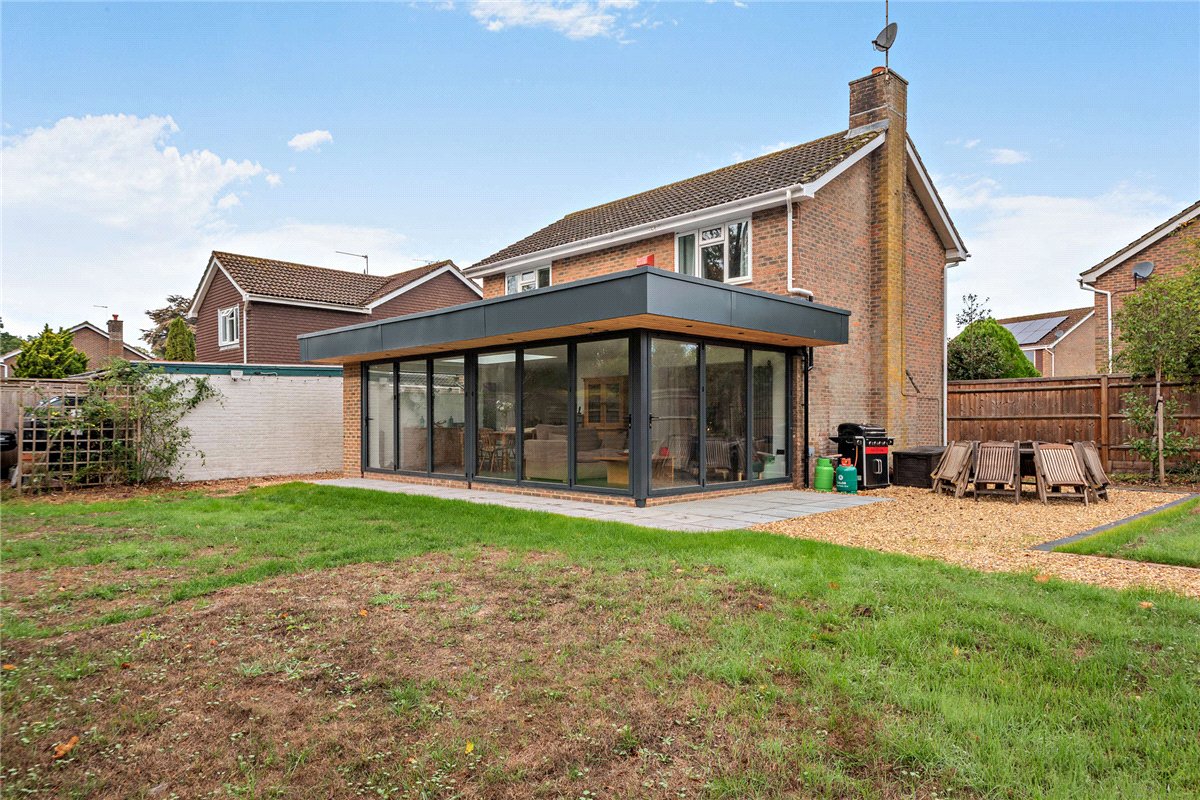 4 bedroom House, Falcon House Gardens, Woolton Hill, RG20 - Available, Image 19