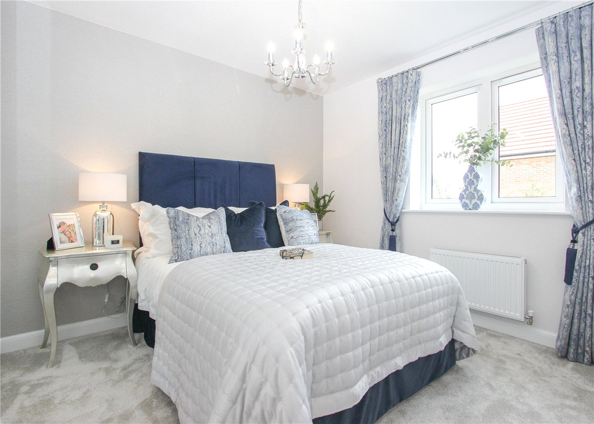 2 bedroom House, Bishops Green, Newbury, RG20 - Available, Image 1