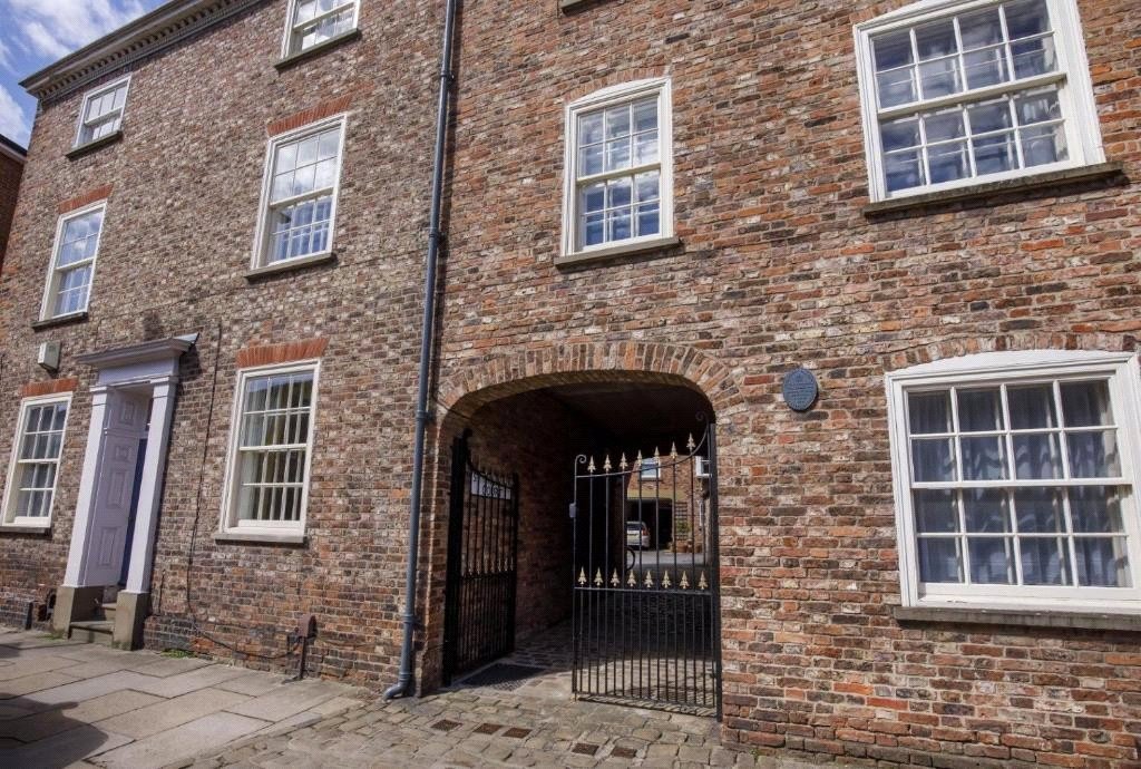 3 bedroom House, Monkgate, York, YO31 - Available