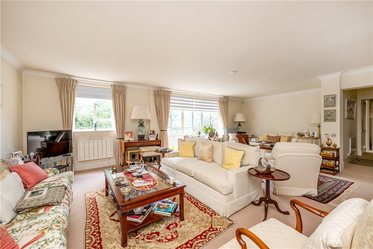 3 bedroom Flat, Hans Place, Chelsea, SW1X - Sold