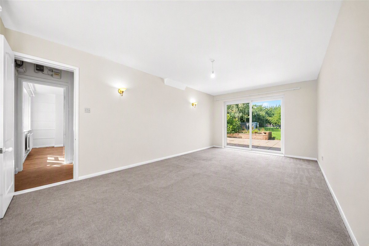 4 bedroom House, Warren Farm Cottages, Banbury Road, MK18 - Available, Image 9