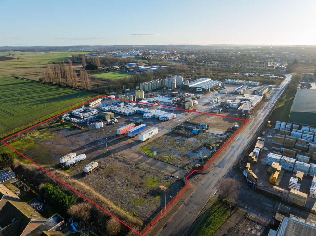3.3 acres Development Land, Estuary Road, King's Lynn, PE30 - Available, Image 1