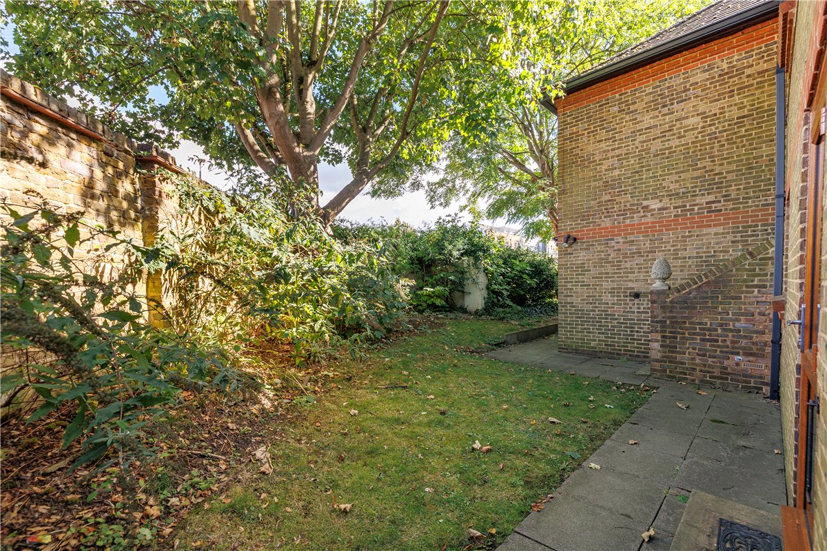 1 bedroom Flat, Clarence Lane, London, SW15 - Sold, Image 1