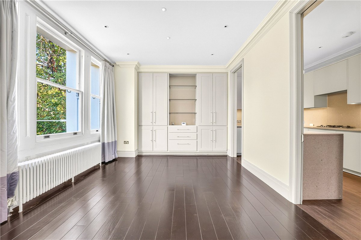 3 bedroom Flat, Addison Road, Holland Park, W14 - Available, Image 2