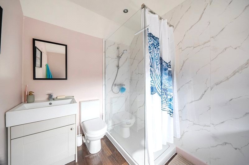 2 bedroom Cottage, Upper Ham Road, Richmond, TW10 - Available, Image 5