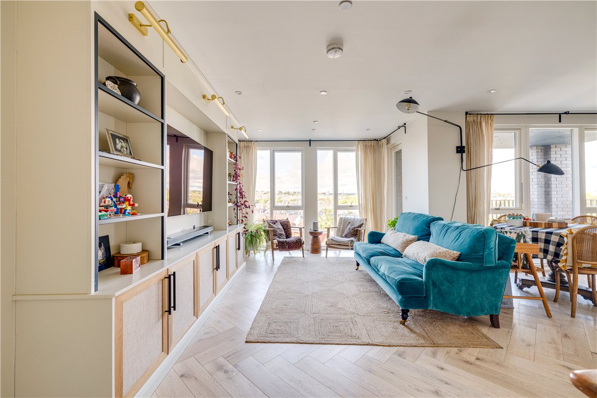 3 bedroom Flat, Ravensbury Terrace, London, SW18 - Available, Image 10