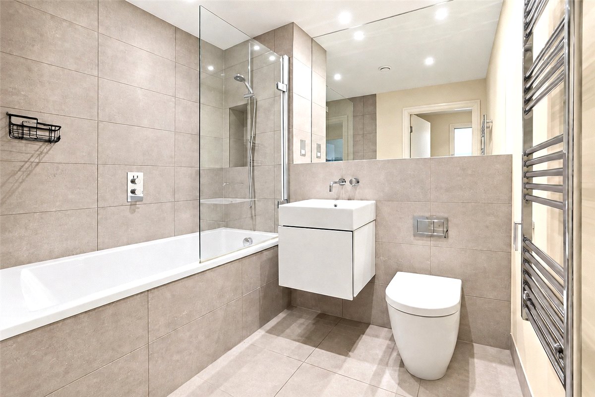 1 bedroom Flat, Broomhouse Lane, London, SW6 - Available, Image 9