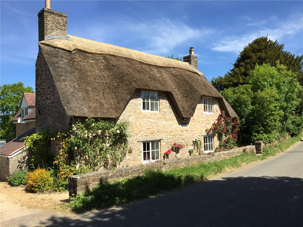 3 bedroom House, Mells Green, Mells, BA11 - Available