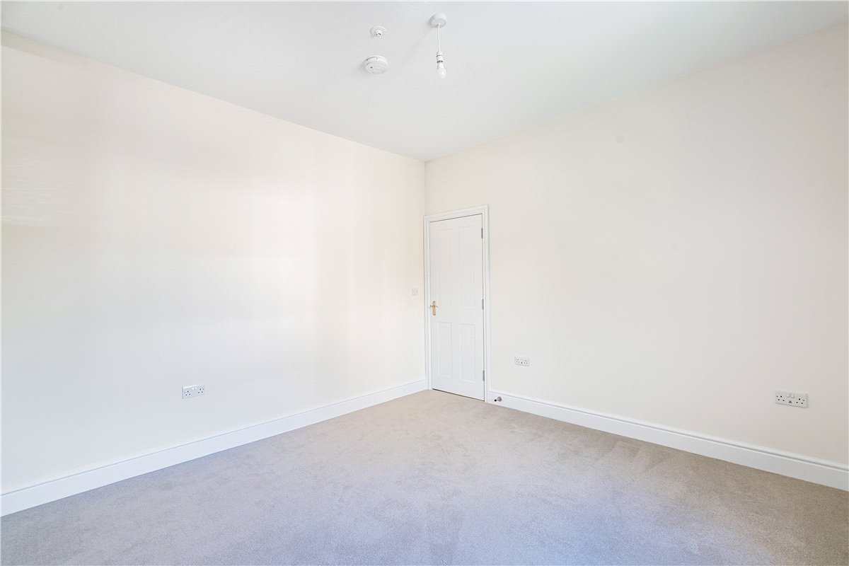 2 bedroom Flat, Walton Crescent, Oxford, OX1 - Available, Image 19