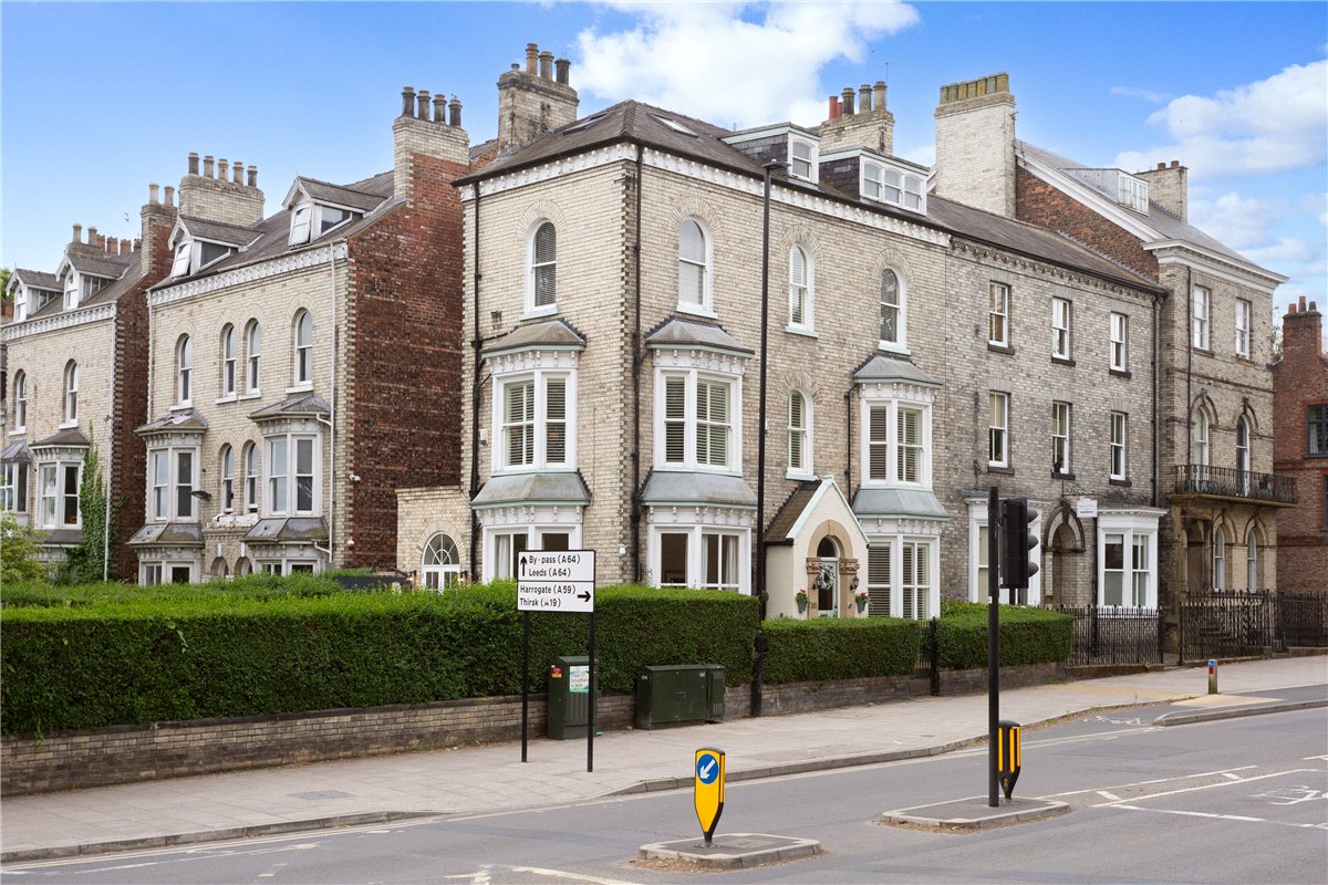 6 bedroom House, The Mount, York, YO24 - Available