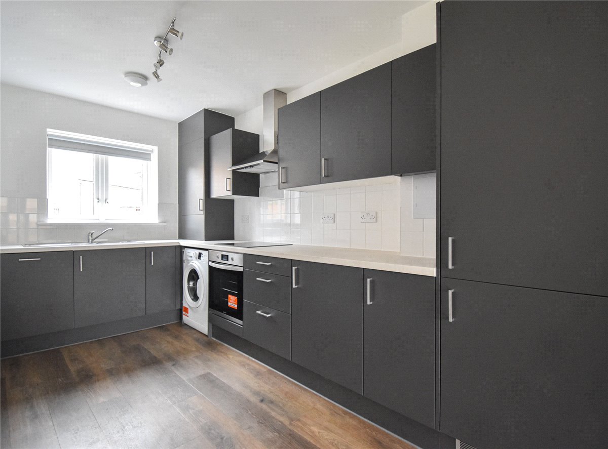 3 bedroom House, Ely Drive, Bishop Stortford, CM23 - Let Agreed, Image 4