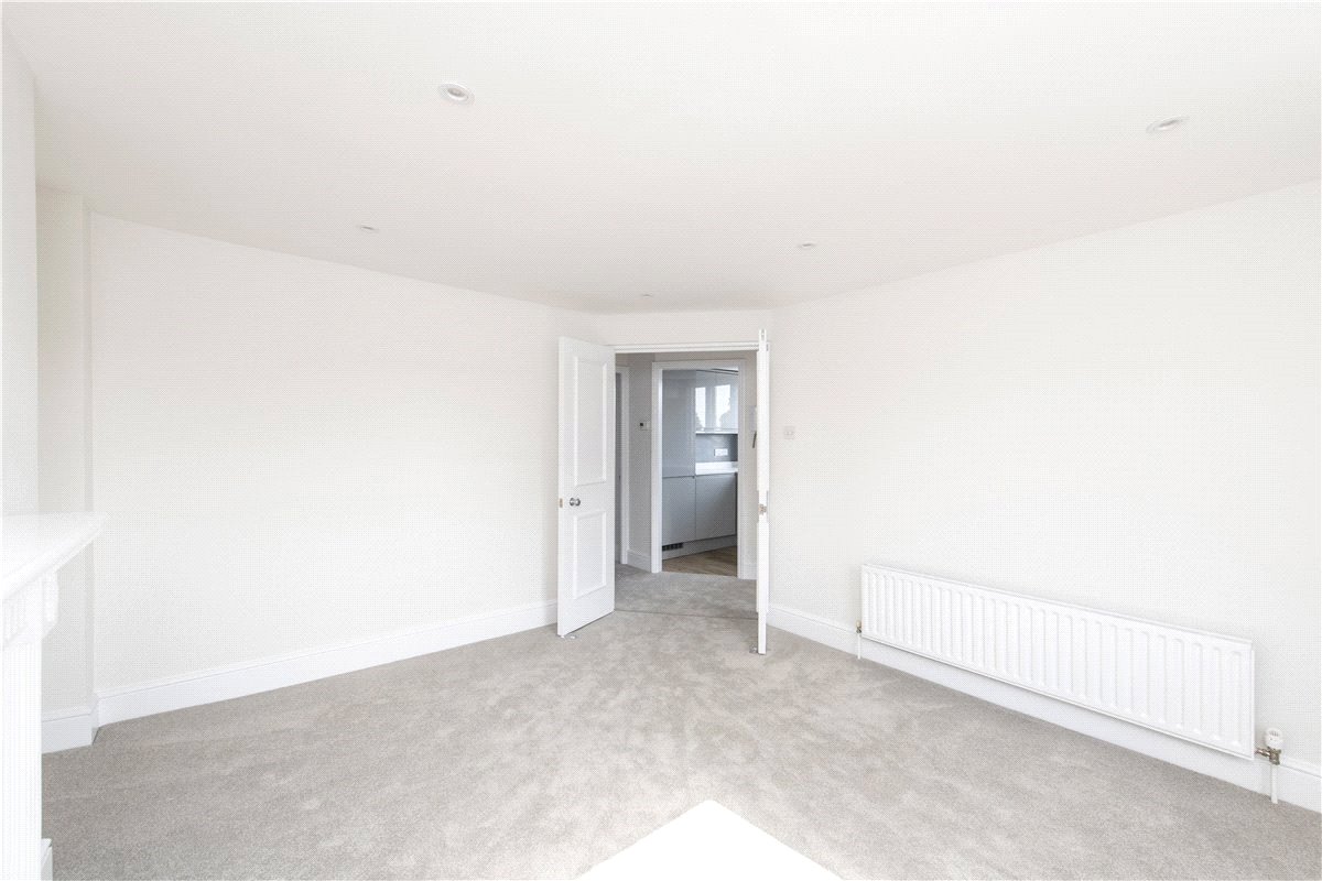2 bedroom Flat, Coleherne Road, West Brompton, SW10 - Available, Image 9